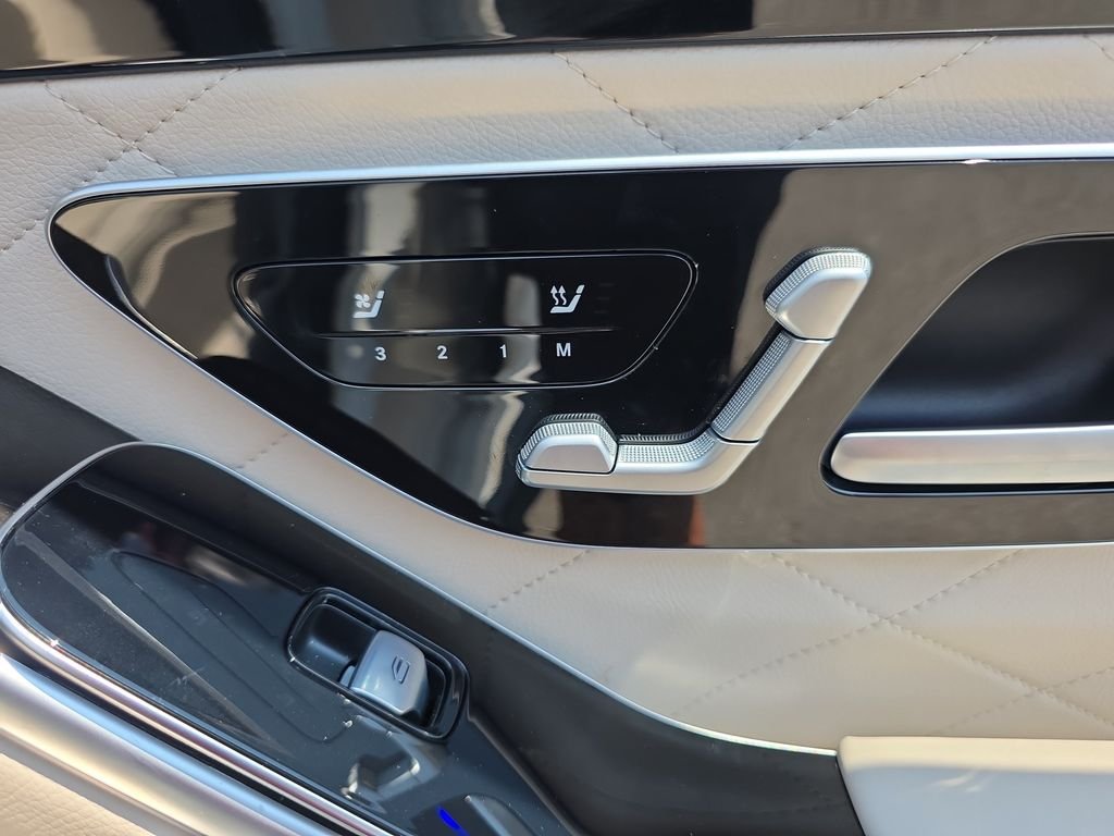 Certified Used 2022 White Mercedes-Benz S 580 image 17