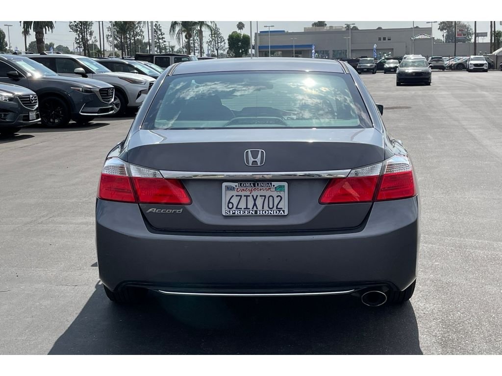 Used 2013 Modern Steel Metallic Honda LX image 4