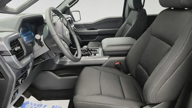 New 2026 Agate Black Metallic Ford XLT image 35