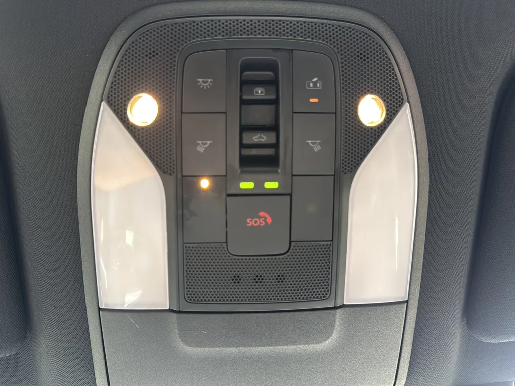 Used 2025 Gray INFINITI LUXE image 25