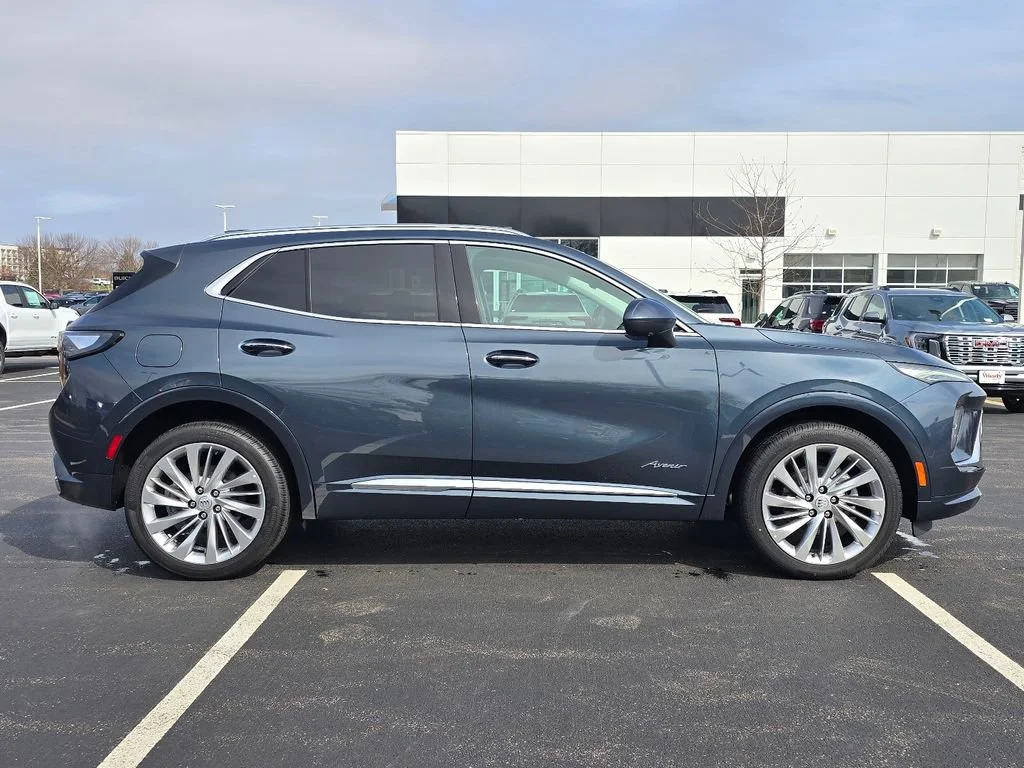 New 2026 Quartz Blue Metallic Buick Avenir image 11