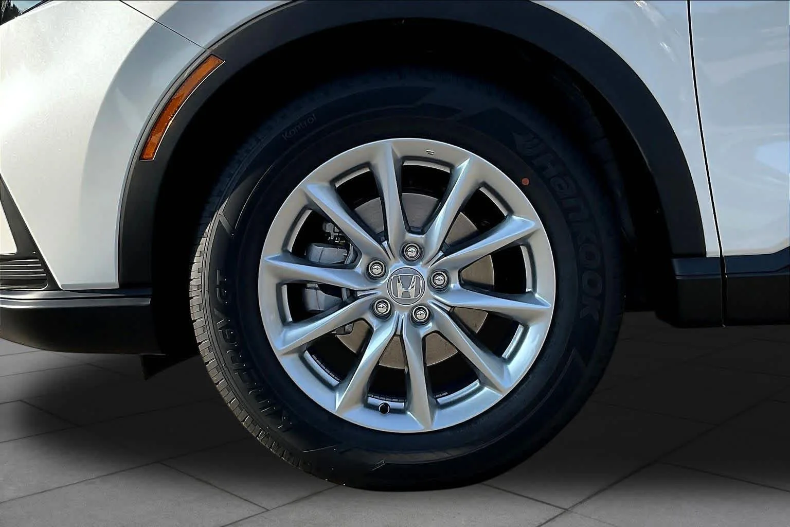 New 2026 Platinum White Pearl Honda EX image 11