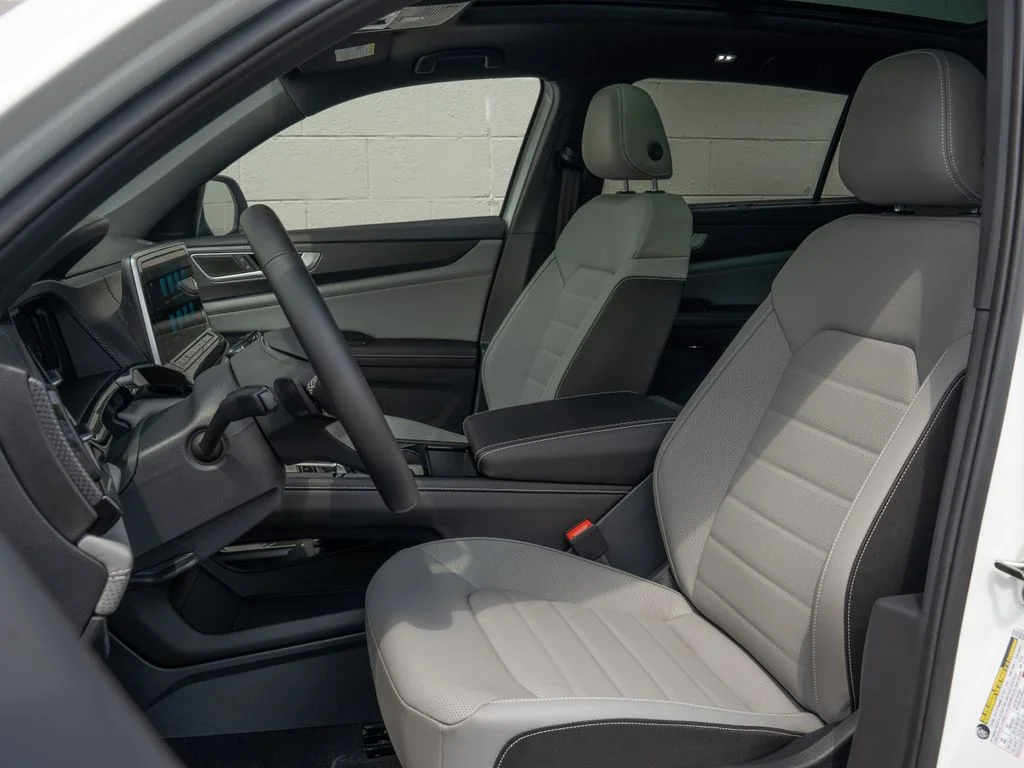 New 2026 White Volkswagen 2.0T SEL image 8