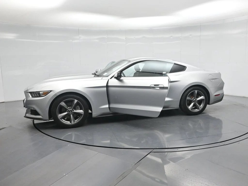 Used 2016 Silver Ford EcoBoost Premium image 30