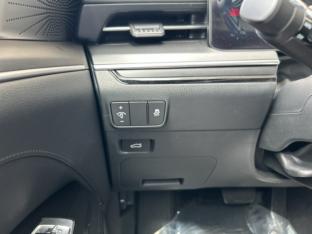 New 2026 Wolf Gray Kia GT-Line AWD image 27