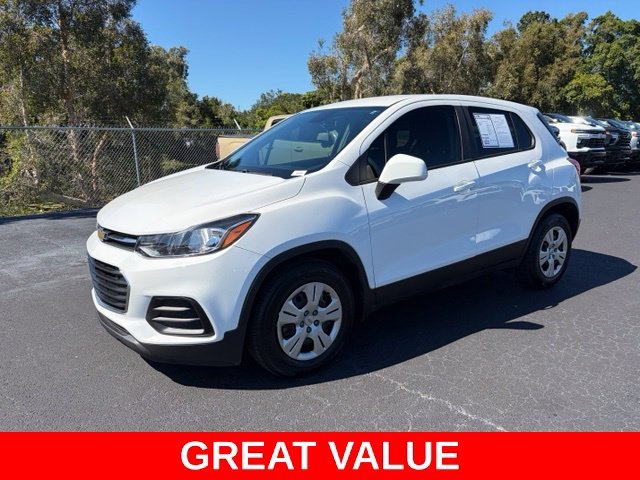 Used 2017 White Chevrolet LS image 3