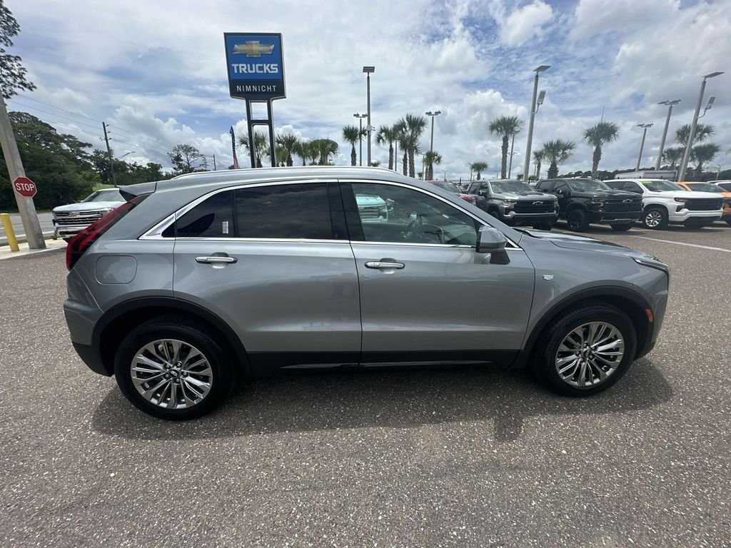 Used 2024 Argent Silver Metallic Cadillac Premium Luxury image 17