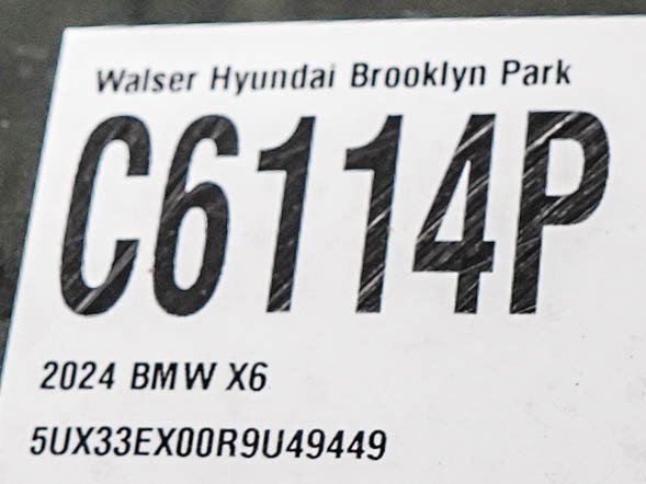 Used 2024  BMW xDrive40i Sports Activity Coupe image 32