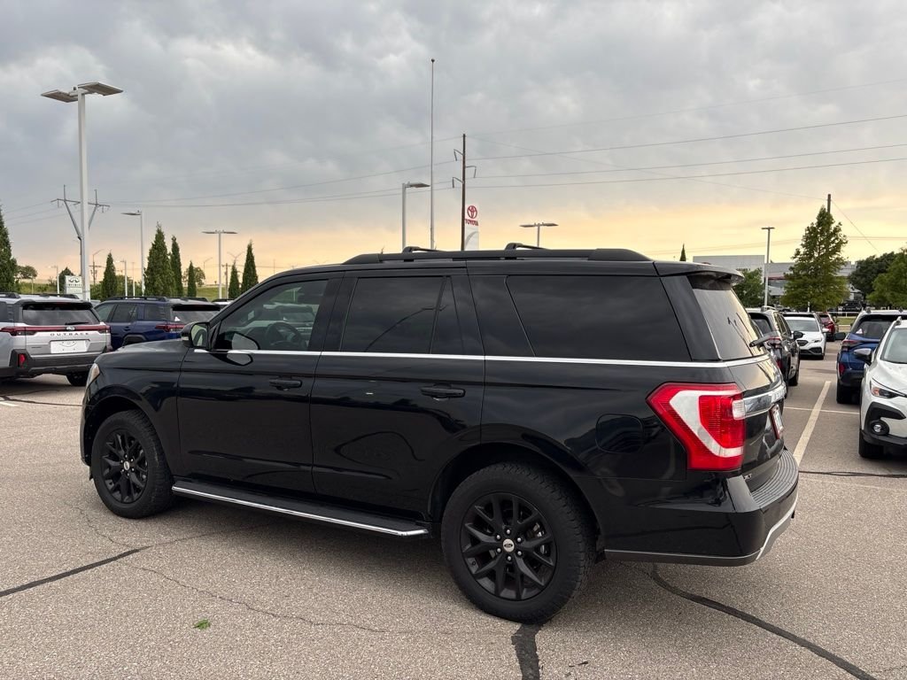 Used 2021 Black Ford XLT image 6