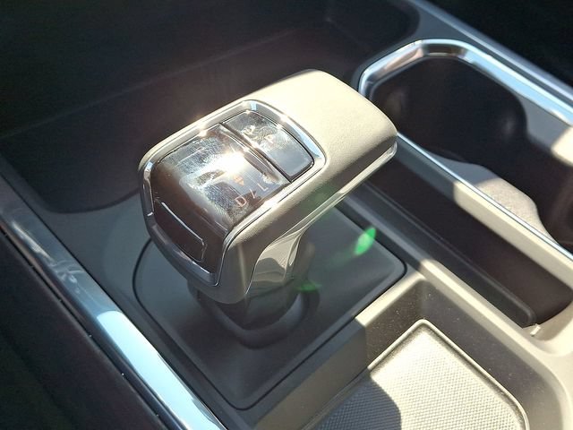 New 2026 Glacier White Tricoat GMC SLT image 21