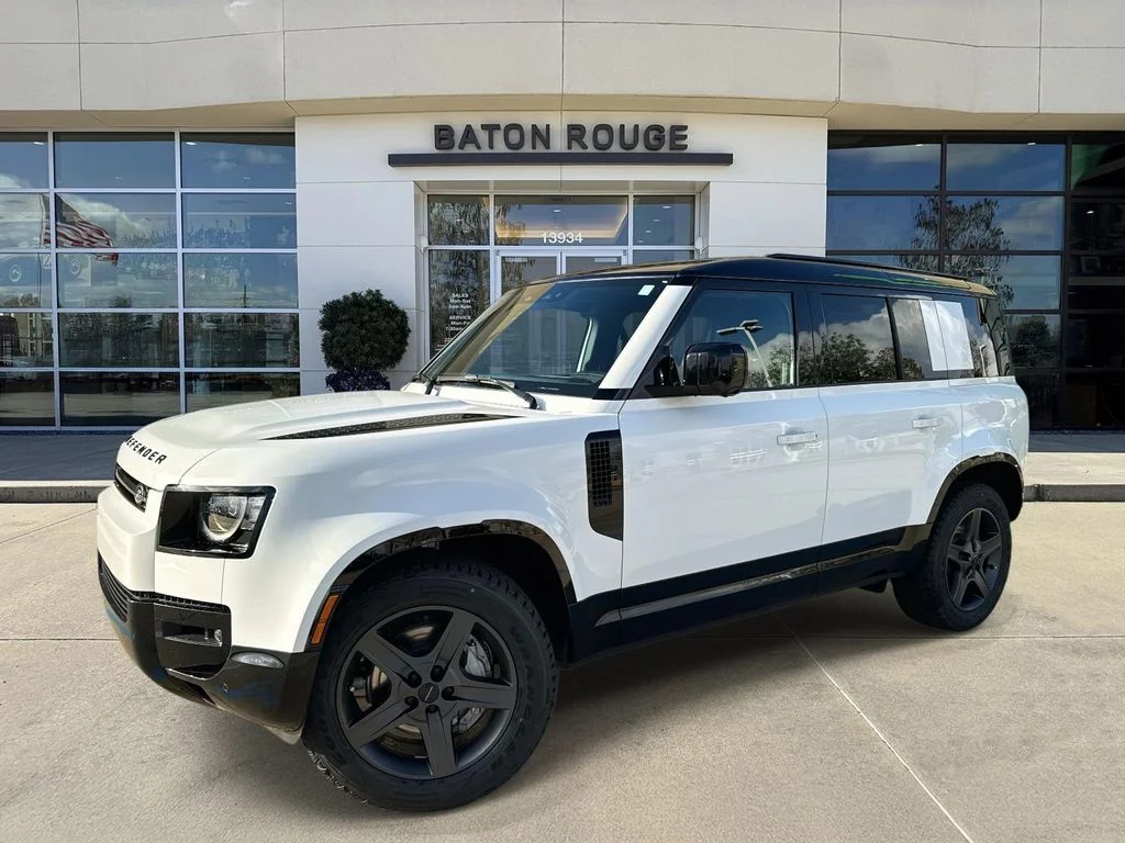 2026 Land Rover Defender 110 X-Dynamic SE P400's photo