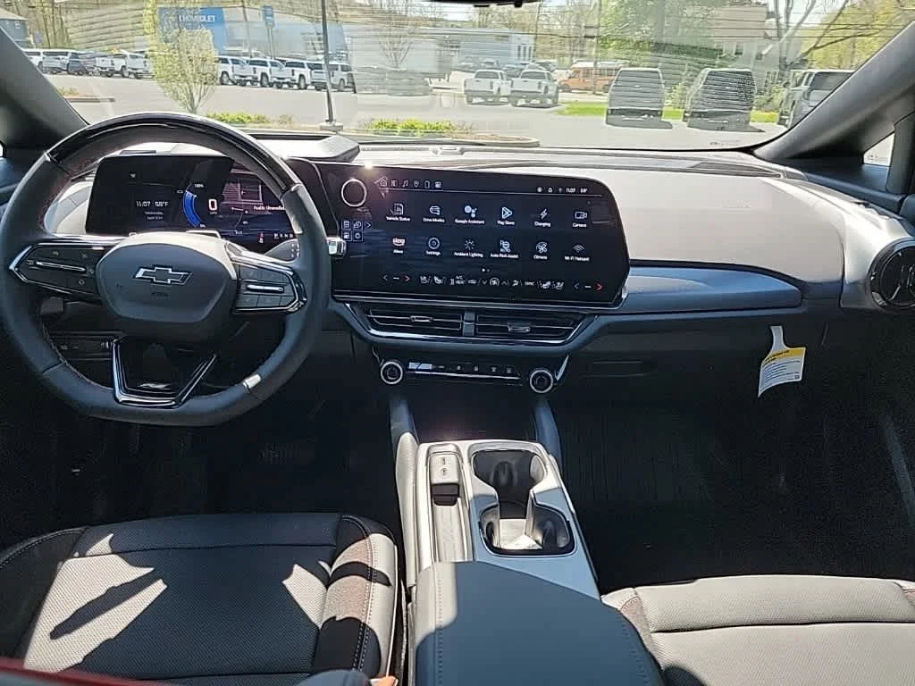 2025 Chevrolet Equinox EV RS - Photo 14
