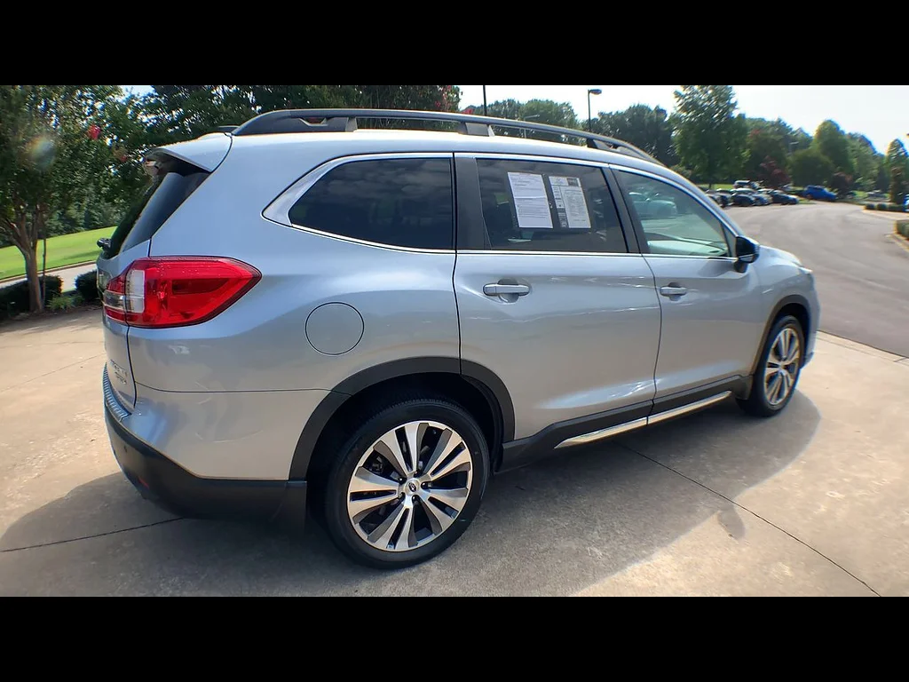 Used 2021 Ice Silver Metallic Subaru Limited image 8