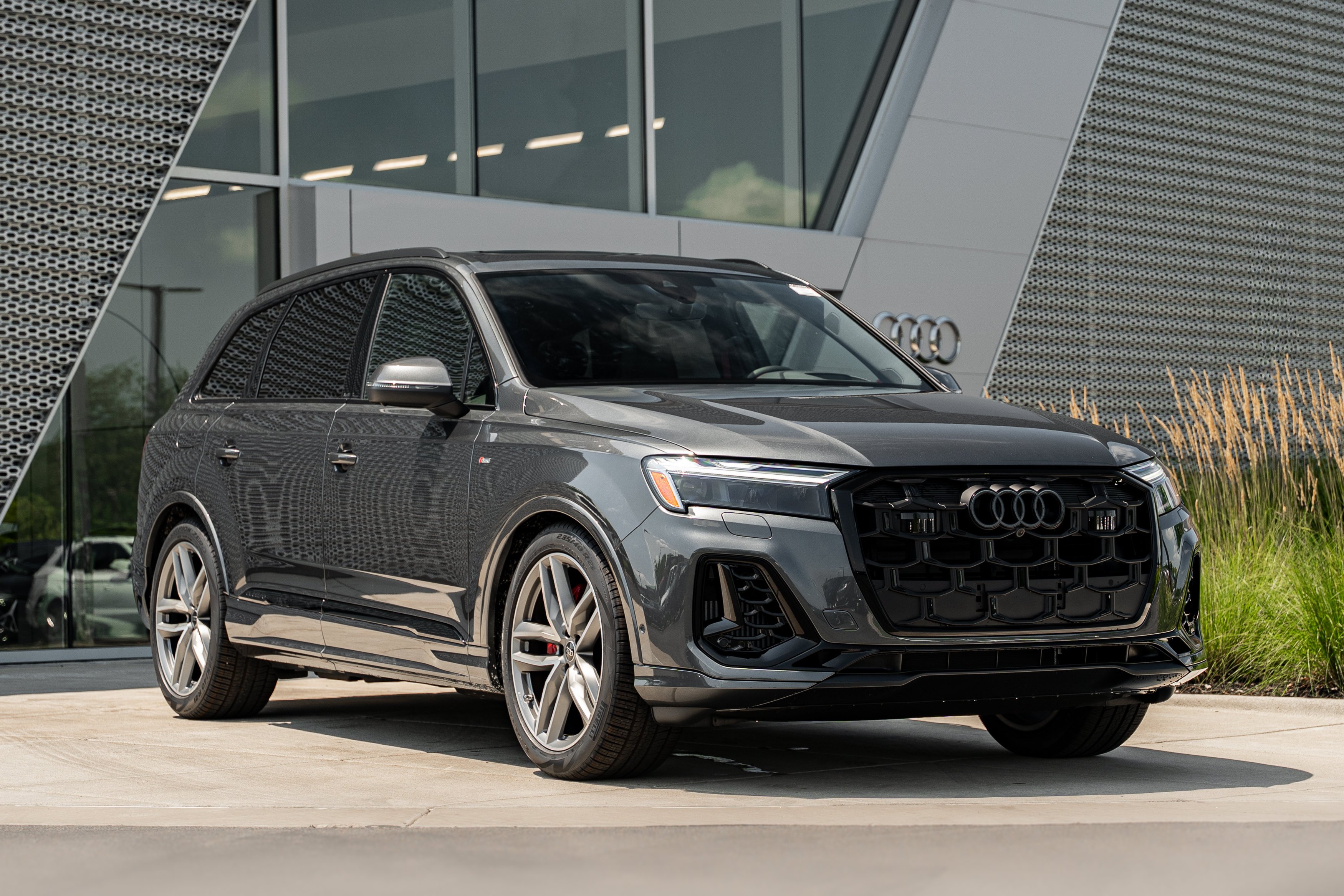 New 2026 Daytona Gray Audi S line Prestige image 1