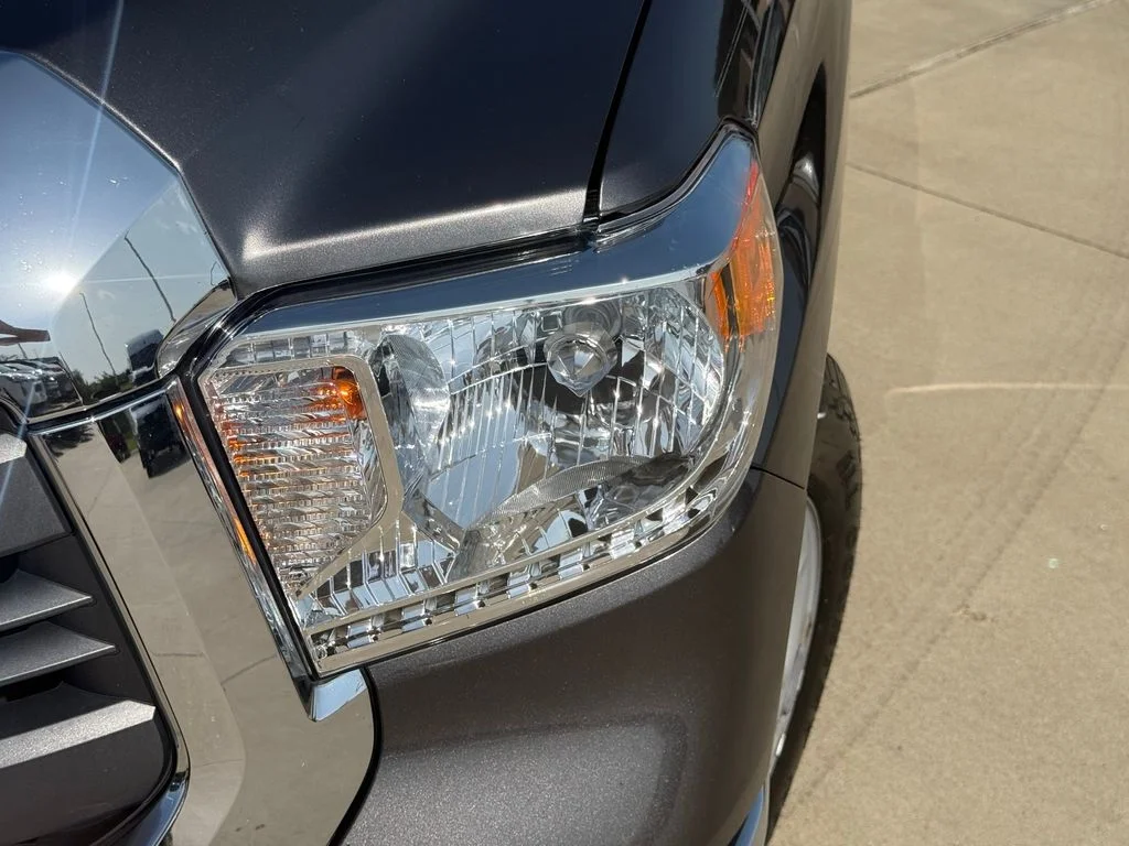 Used 2014 Toyota Tundra SR5 with VIN 5TFEM5F17EX071735 for sale in Bastrop, TX