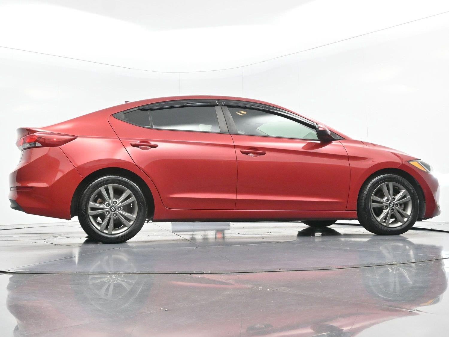 Used 2018 Scarlet Red Hyundai SEL image 48