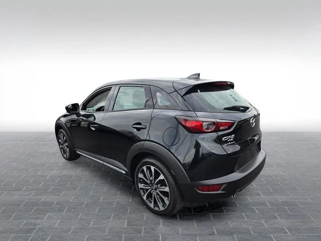 Used 2019 Black Mazda Grand Touring image 5