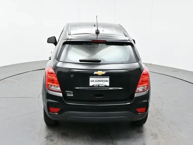 Used 2017 MOSAIC BLACK METALLIC Chevrolet LS image 33