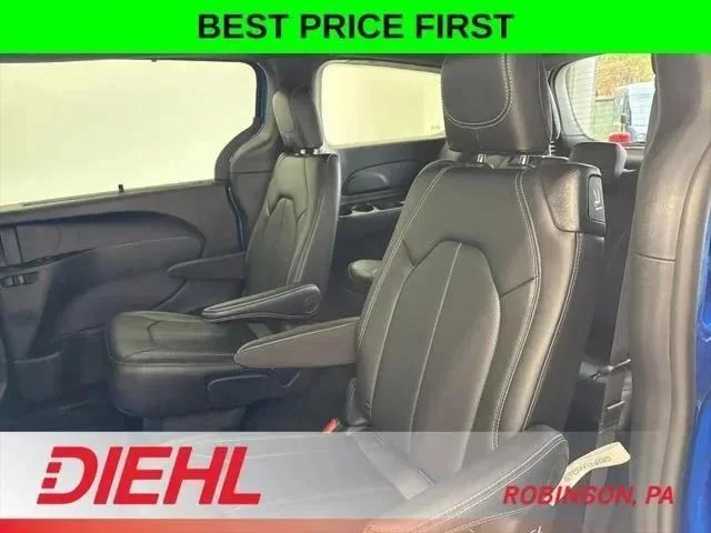 2026 Chrysler Pacifica Select - Photo 18