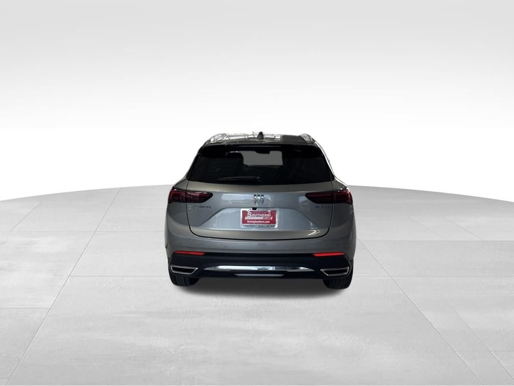 Used 2024 Gray Buick Preferred image 4