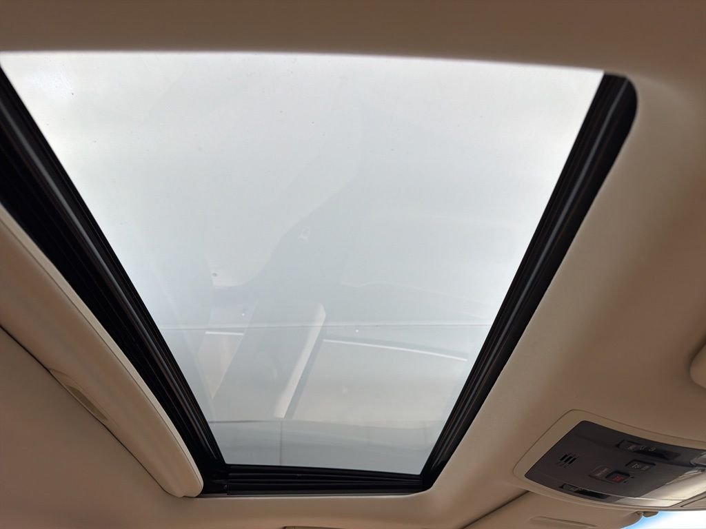 Used 2018 Silver Lexus 350L image 30