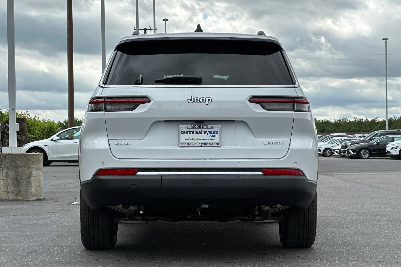 New 2026 Bright White Clearcoat Jeep Laredo X image 5