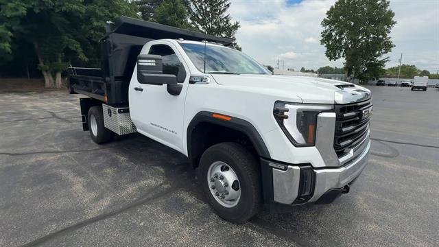 2025 GMC Sierra 3500HD Pro - Photo 32