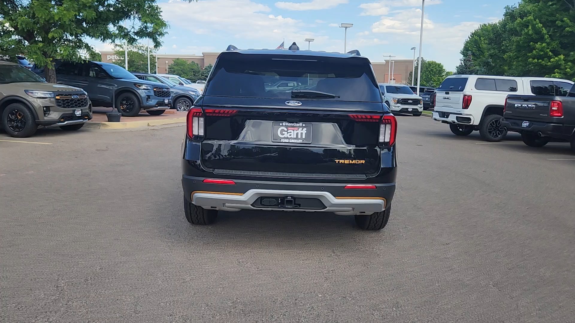 New 2026 Agate Black Metallic Ford Tremor image 4