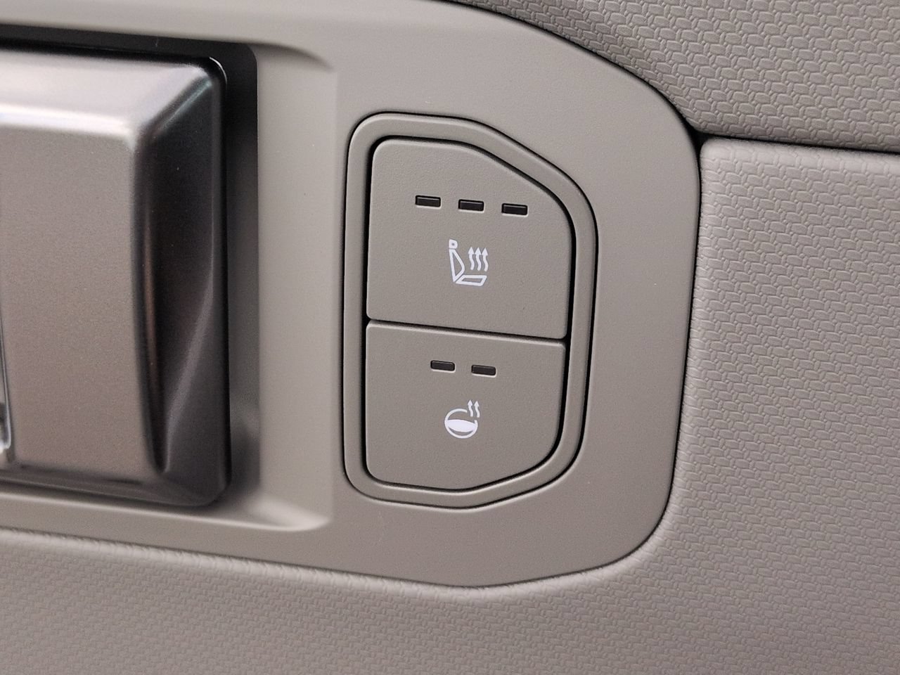 New 2027 Iceberg Green Kia EX image 28