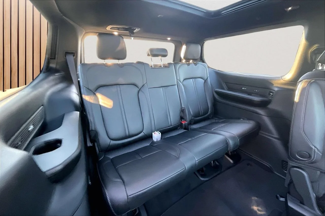 New 2026 High Gloss Black Jeep Limited Reserve image 24