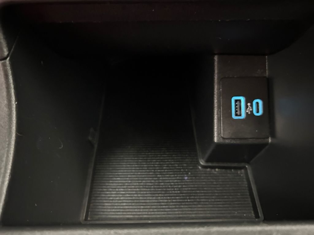 Used 2023 Gray Ford SEL image 30