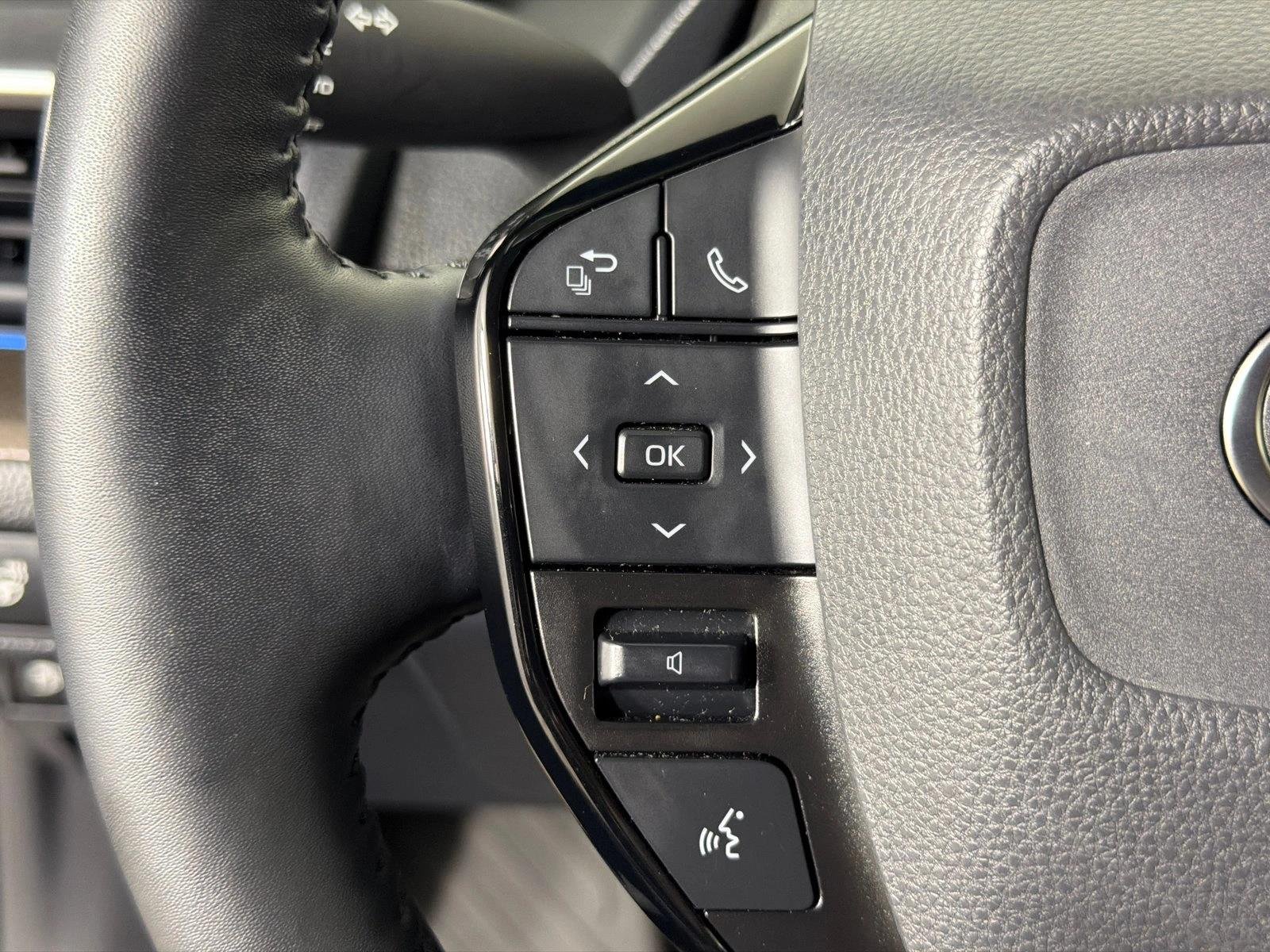 Used 2023 Midnight Black Metallic Toyota XLE image 24