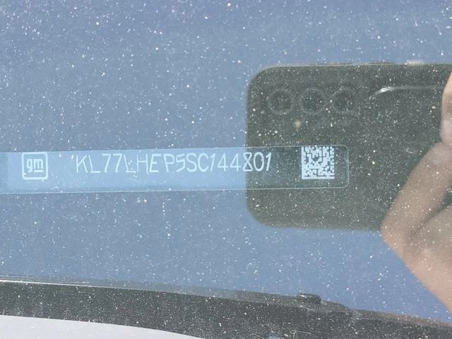 Used 2025 White Chevrolet LT image 7