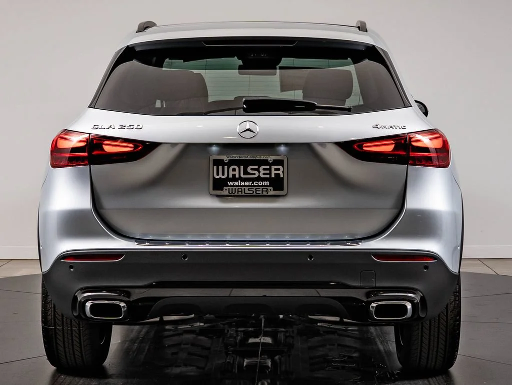 New 2026 Cirrus Silver Metallic Mercedes-Benz GLA 250 image 7