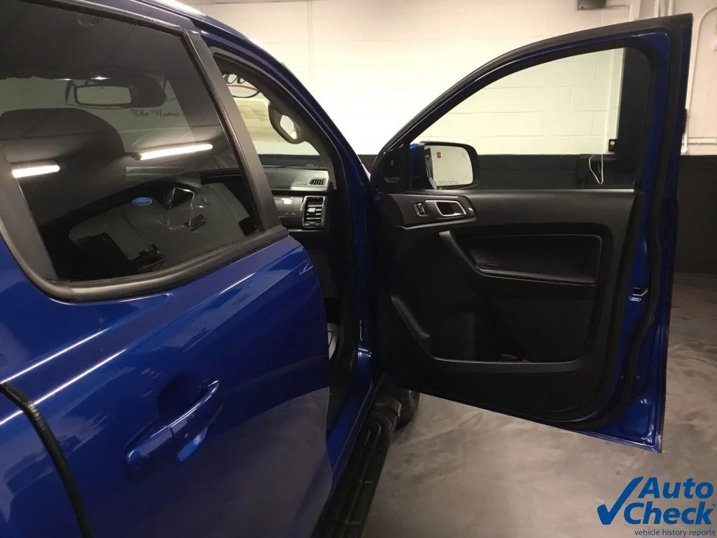 Used 2019 Blue Ford Lariat image 39