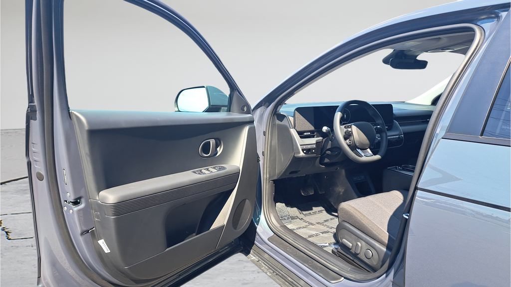 New 2026 Green Hyundai SE image 9