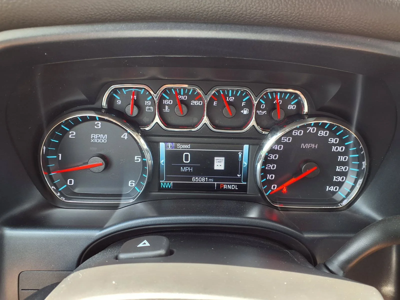 Used 2018 Onyx Black GMC SLT image 16