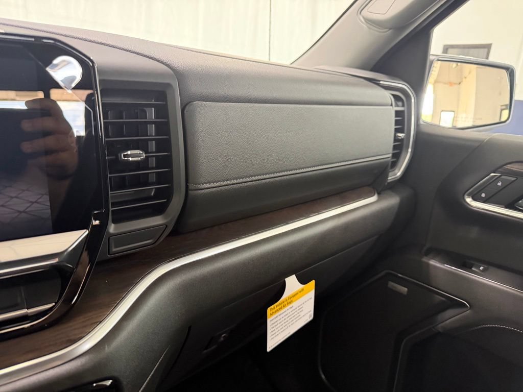 2026 GMC Sierra 1500 SLT - Photo 25