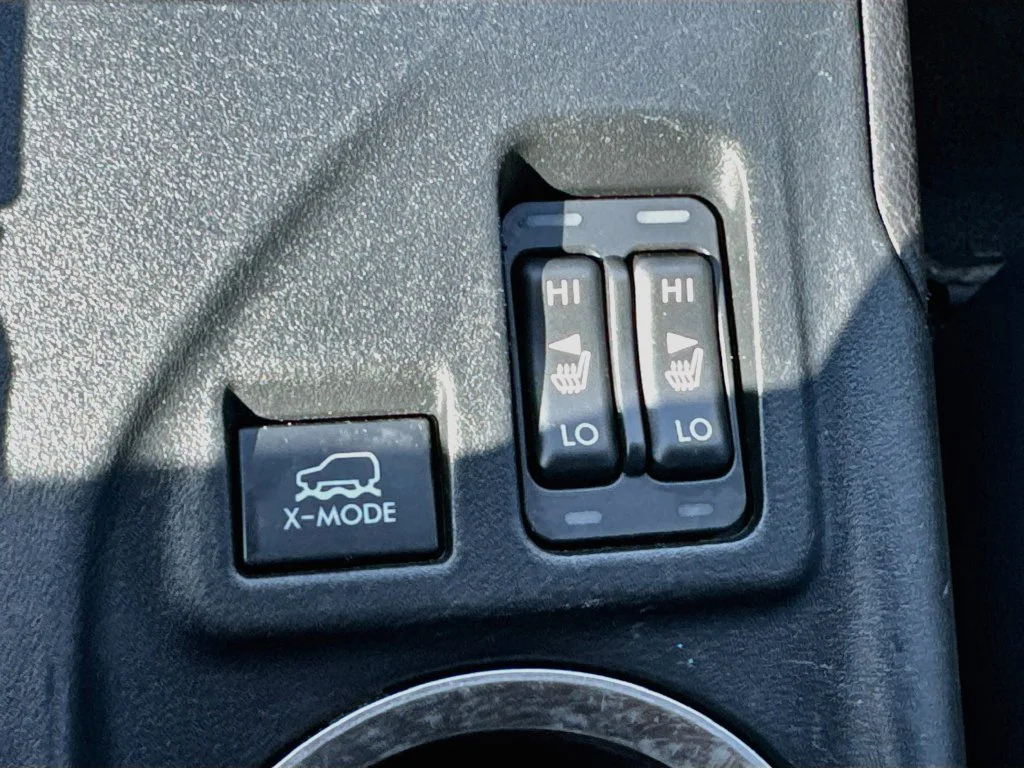 Used 2018 Gray Subaru 2.0i Limited image 18
