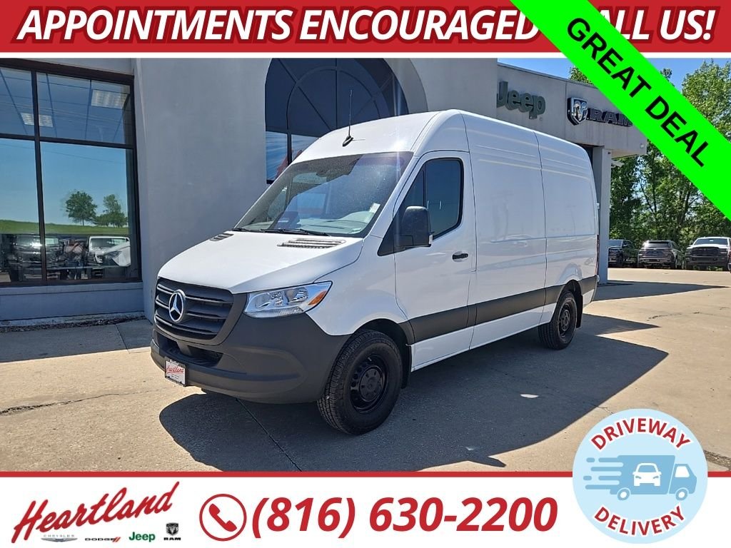 2025 Mercedes-Benz Sprinter 2500 144 WB's photo