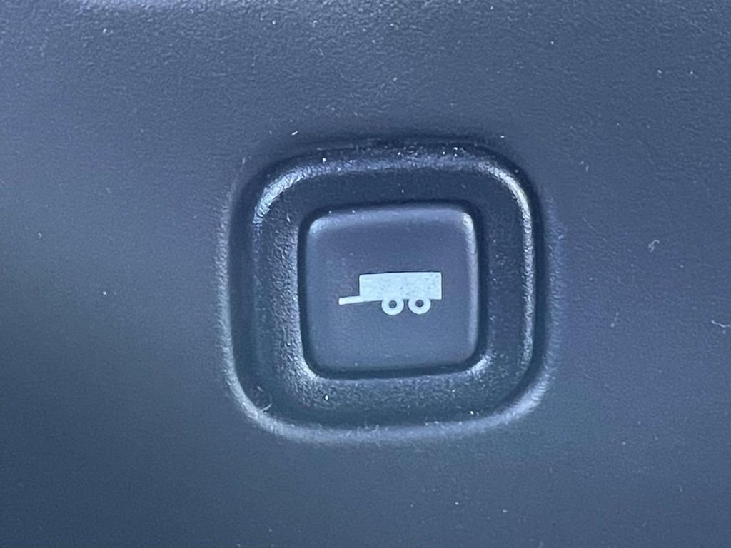 2017 Chevrolet Express Passenger LS - Photo 24
