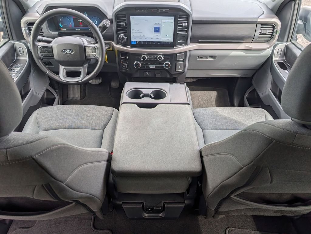 Used 2024  Ford XLT image 17