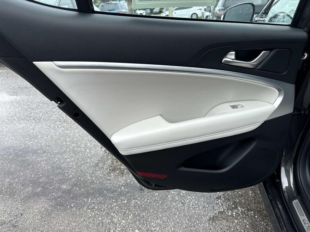 Used 2025 Gray Genesis 2.5T image 12