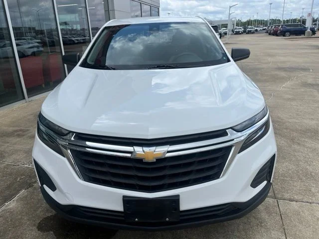 Used 2022 White Chevrolet LS image 6