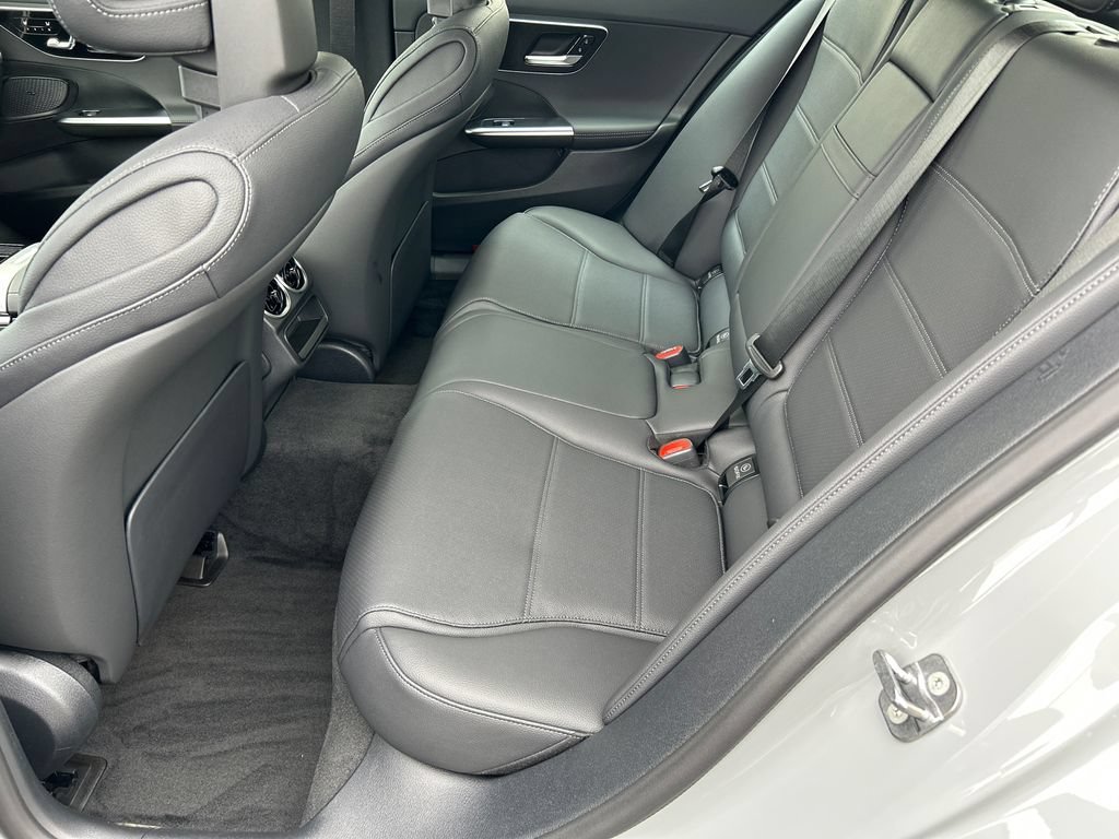 New 2026 MANUFAKTUR Alpine Grey Mercedes-Benz C 300 image 62