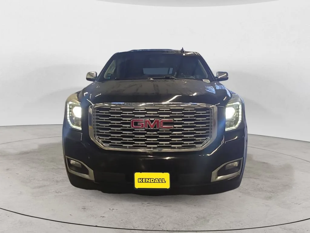 Used 2019 Onyx Black GMC Denali image 2