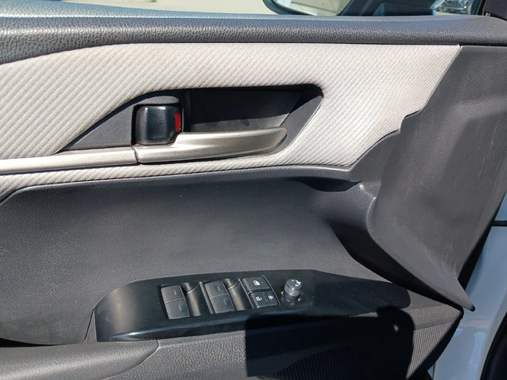 Used 2025 White Toyota SE image 30