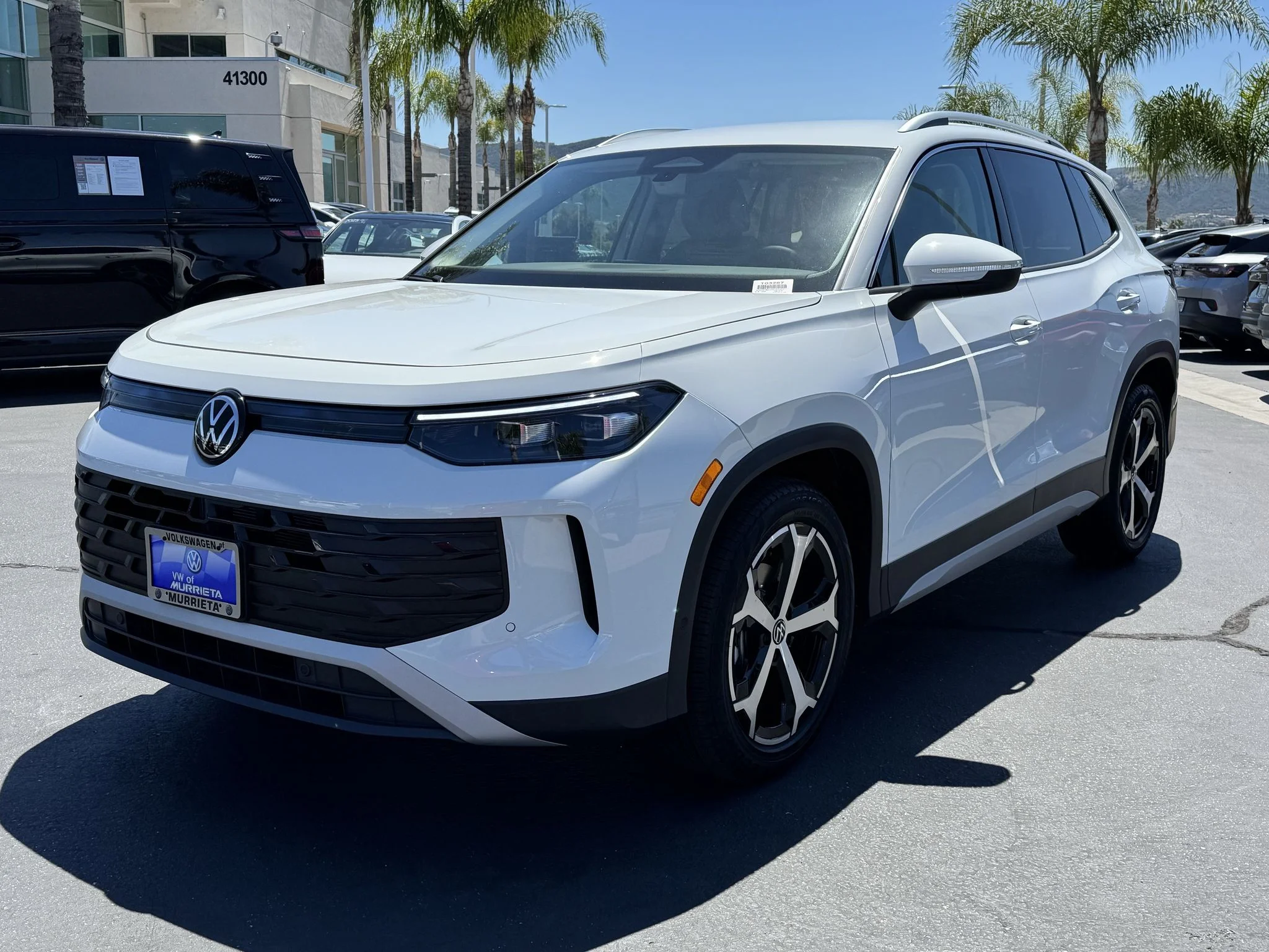 New 2026 Pure White Volkswagen SE image 3
