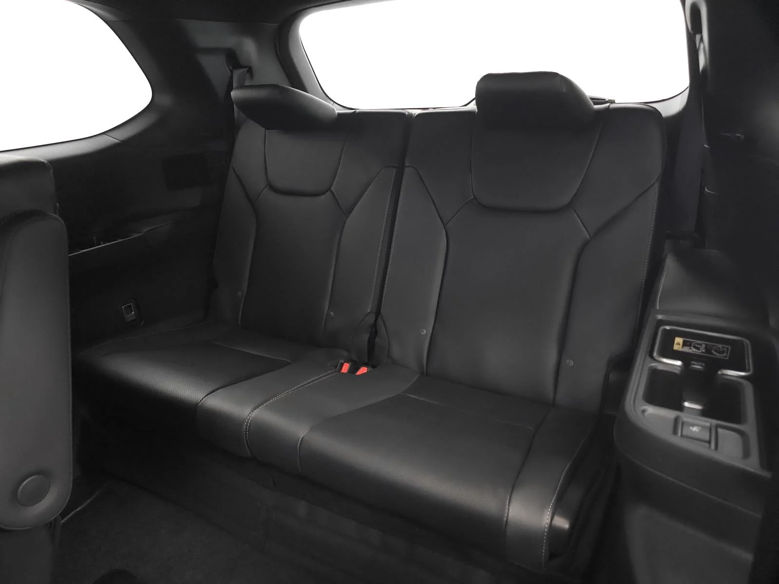 New 2026 Wind Chill Pearl (089) Lexus F SPORT Handling image 8