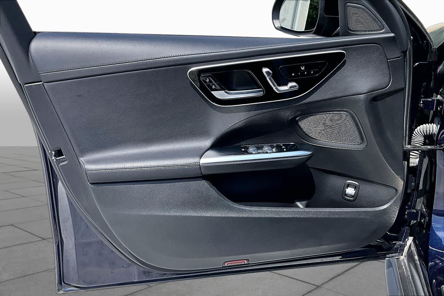 Used 2023 Lunar Blue Metallic Mercedes-Benz C 300 image 21